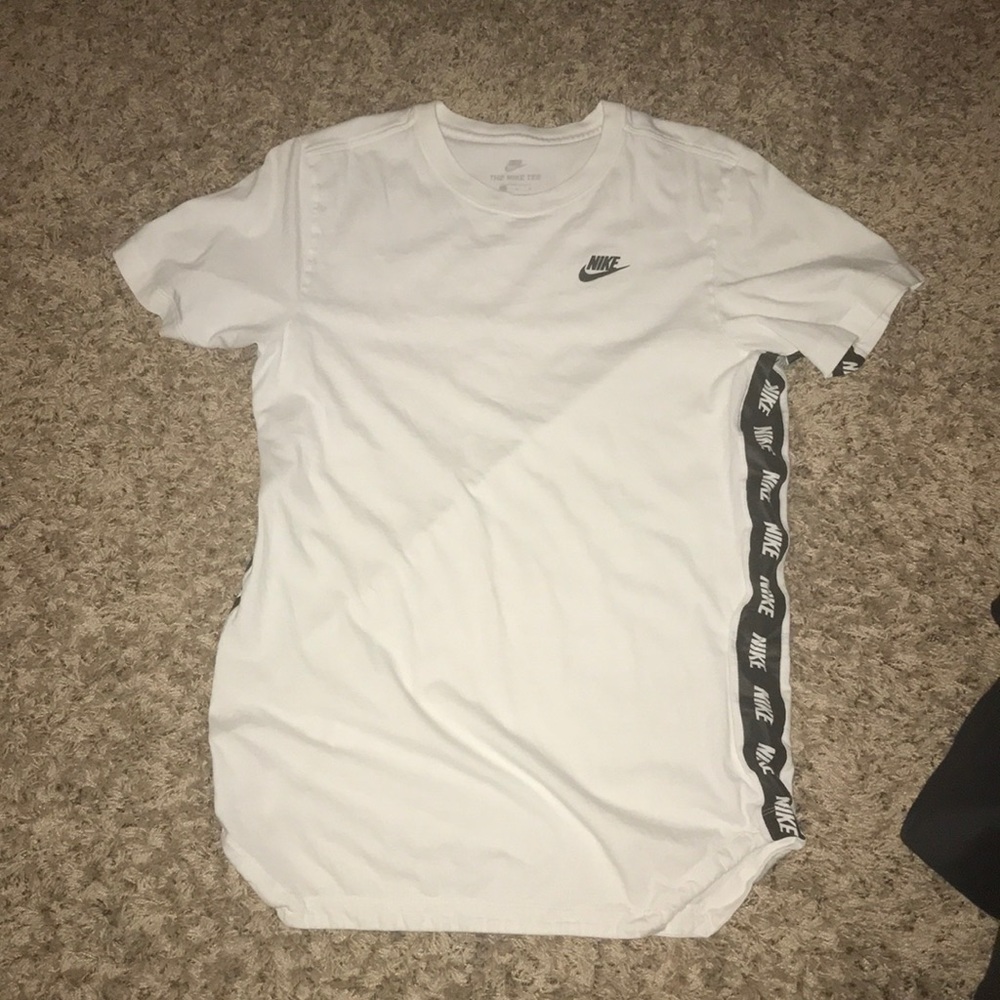 Nike tee